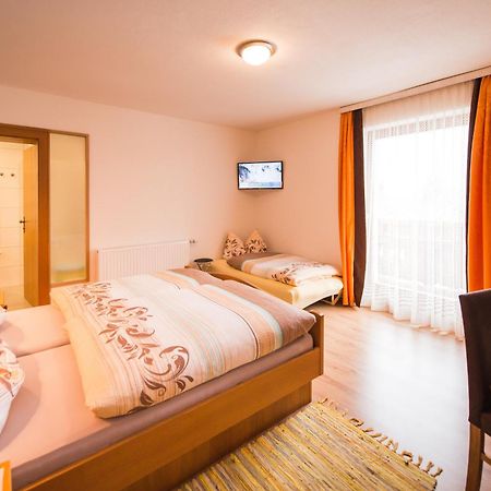 Hotel Pension Barbara Sankt Martin am Tennengebirge Room photo