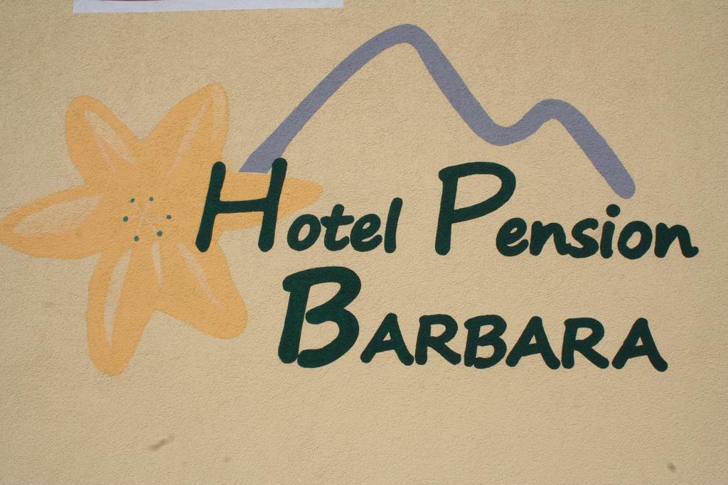 Hotel Pension Barbara Sankt Martin am Tennengebirge Exterior photo